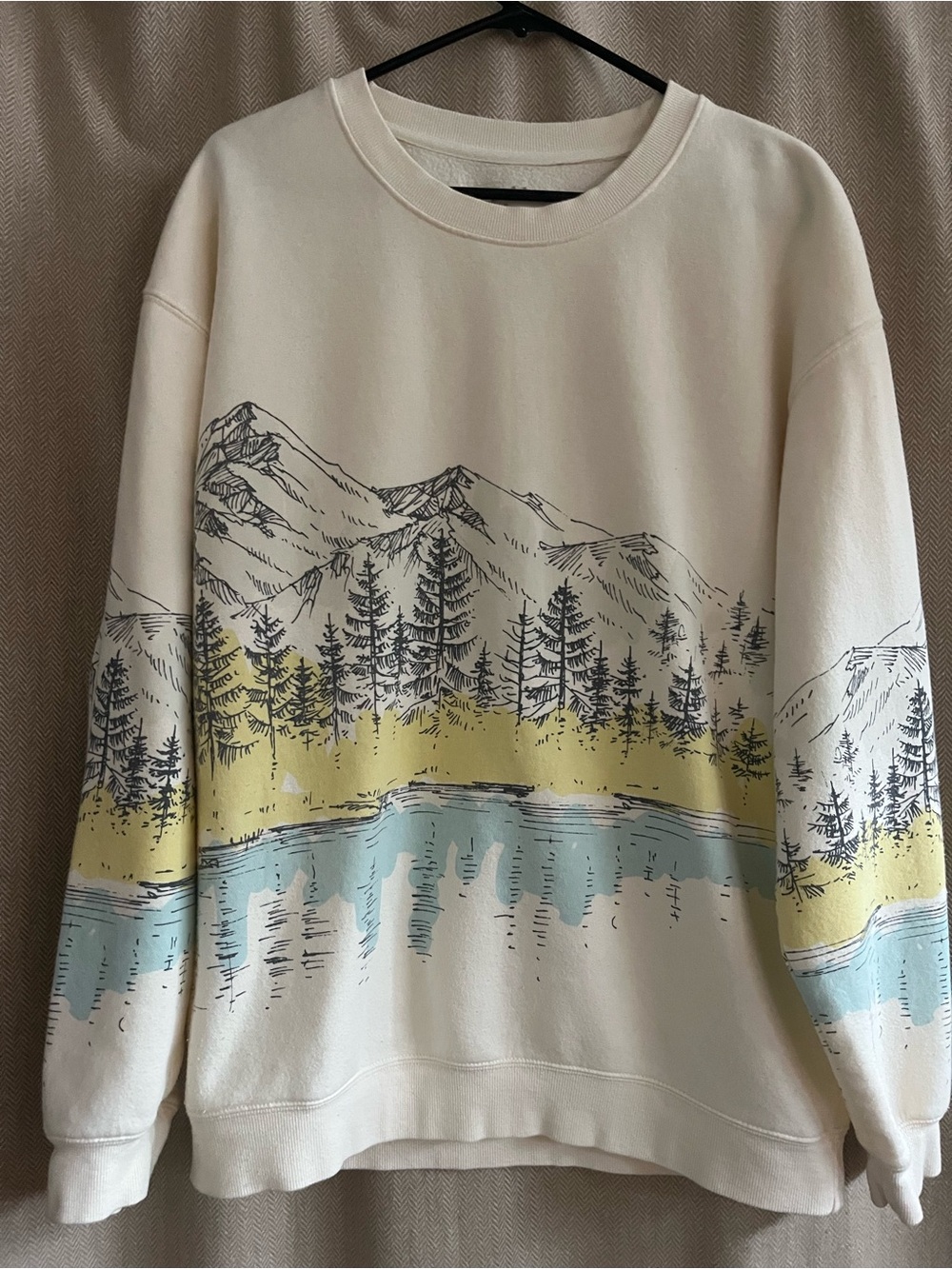 Golden Hour Cream Graphic Crewneck Sweater with Mountain Lake Print